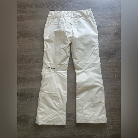 W's Insulated Powder Bowl Pants
Style #
31476 - Picture 3 of 7